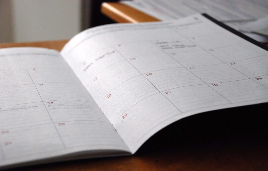 organizing your your day is one of the best ways to be a more productive blogger
