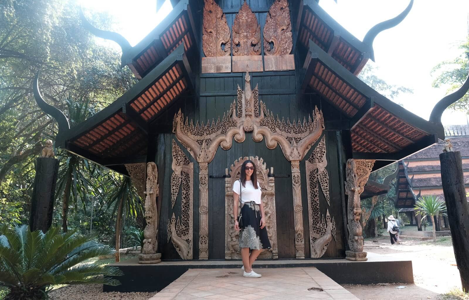 Chaing Mai Black temple - Asia Travel