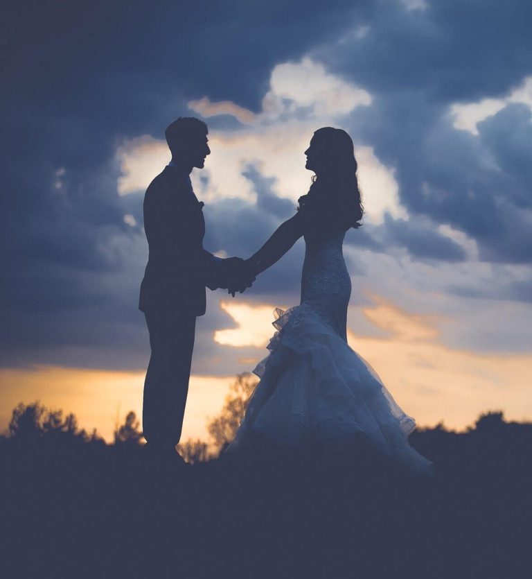 17 Utterly Gorgeous Travel-Themed Wedding Ideas