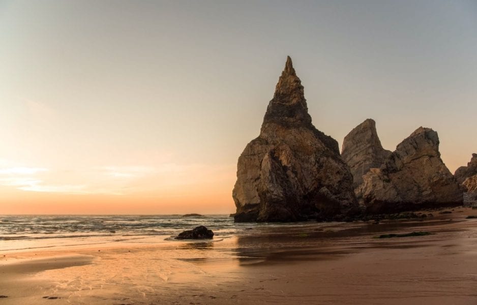 Visit Praia da Ursa for the ultimate sintra day trip