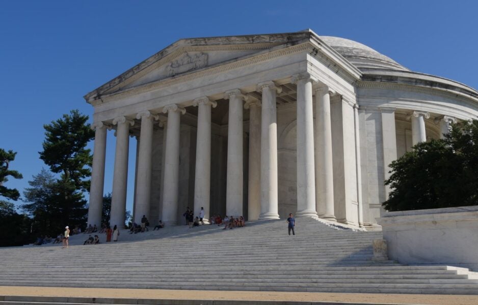 Thomas Jeffferson memorial is one of the top dights in 2 days in Washington DC