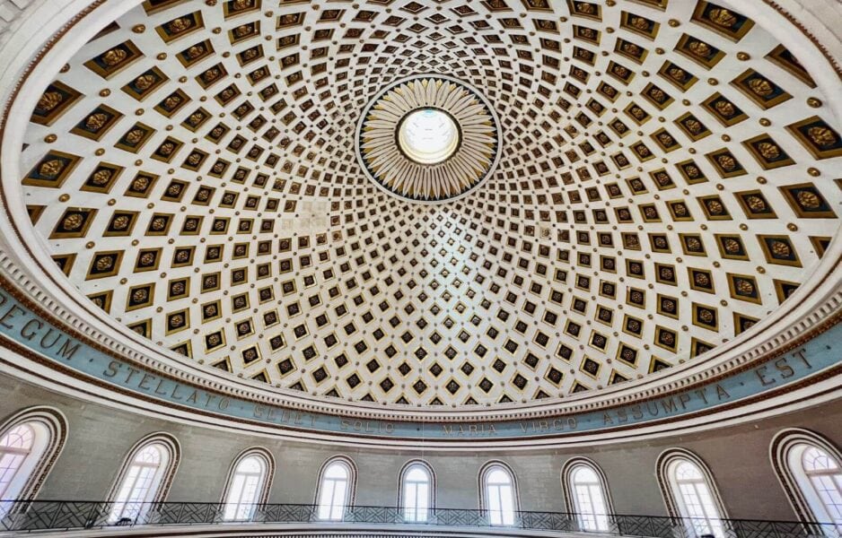 The incredible ceiling on the Rotunda of Mosta