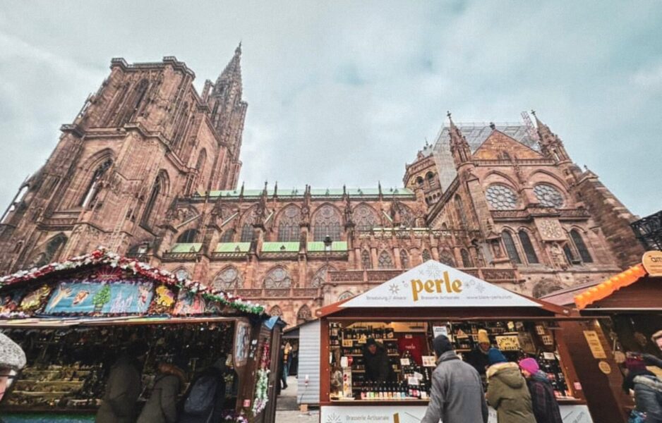 The Christmas market underneath the Cathedral 
