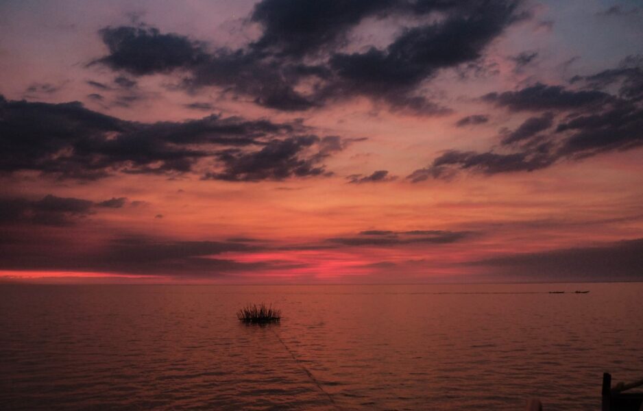 stunning sunsets across tonle sap lake
