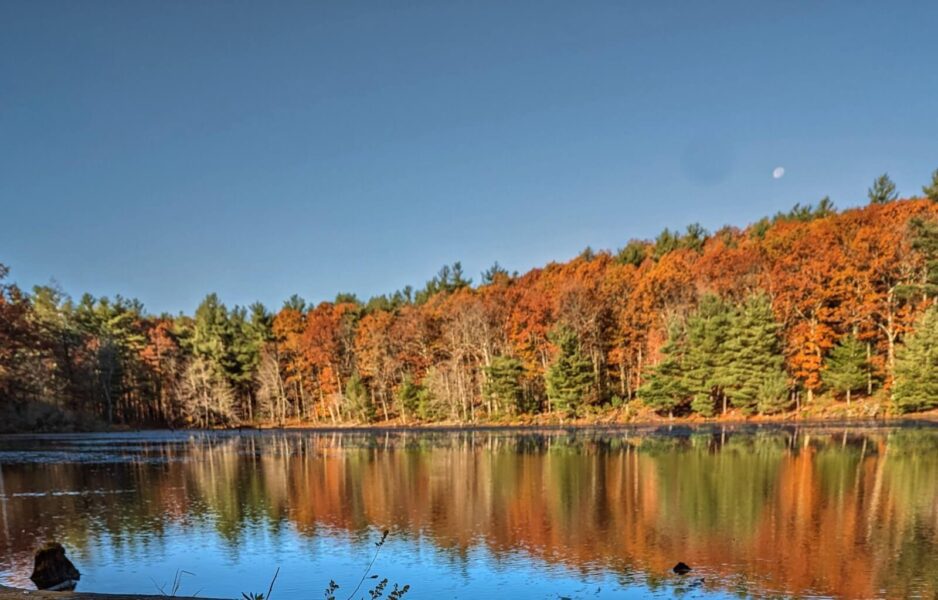 Mid coast Maine is one of the best places to visit in the USA in autumn