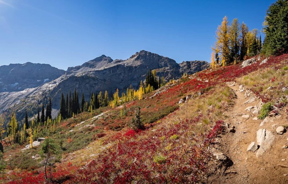 North Cascades is one of the best places to visit in the USA in autumn