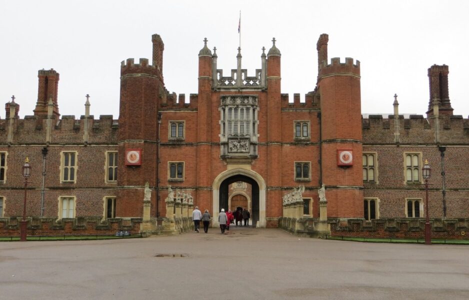 Hampton Court Palace - a wonderful day trip from London
