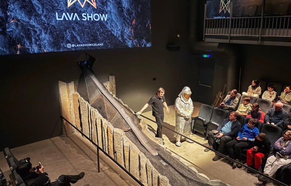 The begginning of the Icelandic Lava Show