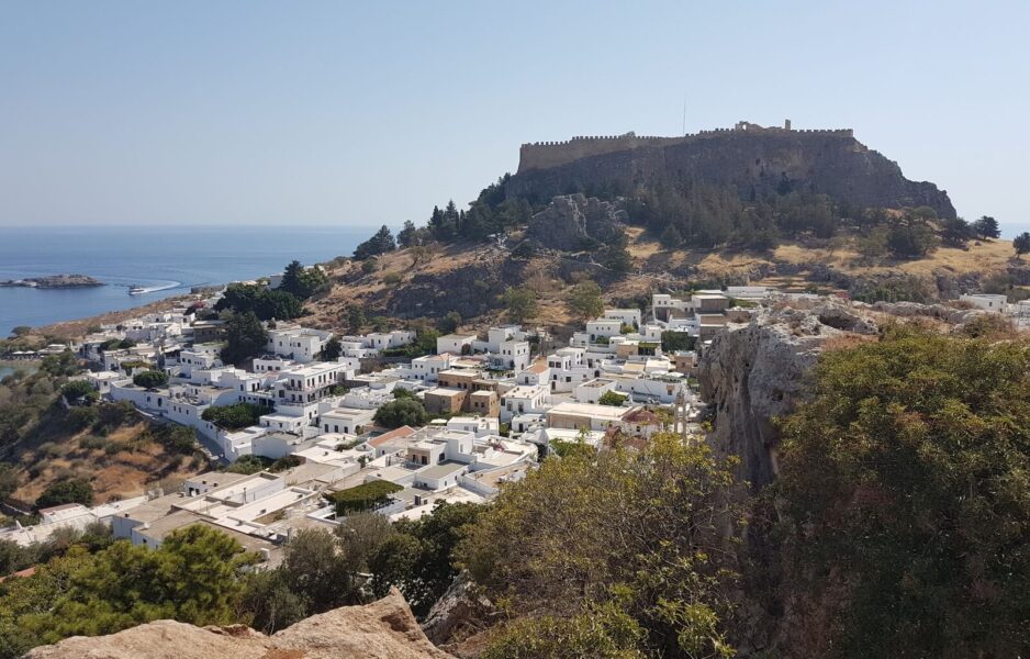 This image has an empty alt attribute; its file name is Lindos-3-938x600.jpg